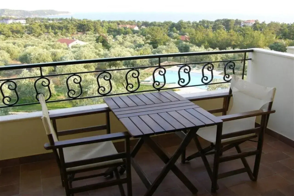 Feggari Hotel