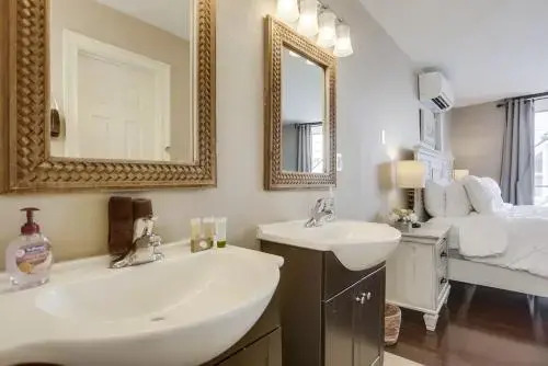 Waterfront Getaway 7 Townhouse