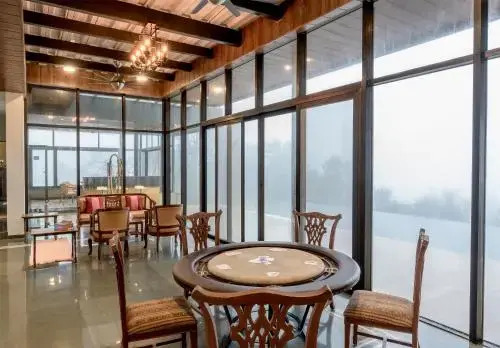 SaffronStays Falcon Hill, Lonavala - luxury villa with infinity pool near Lions Point