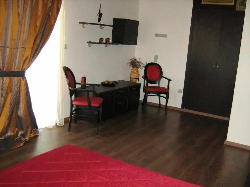 Selefkos Palace