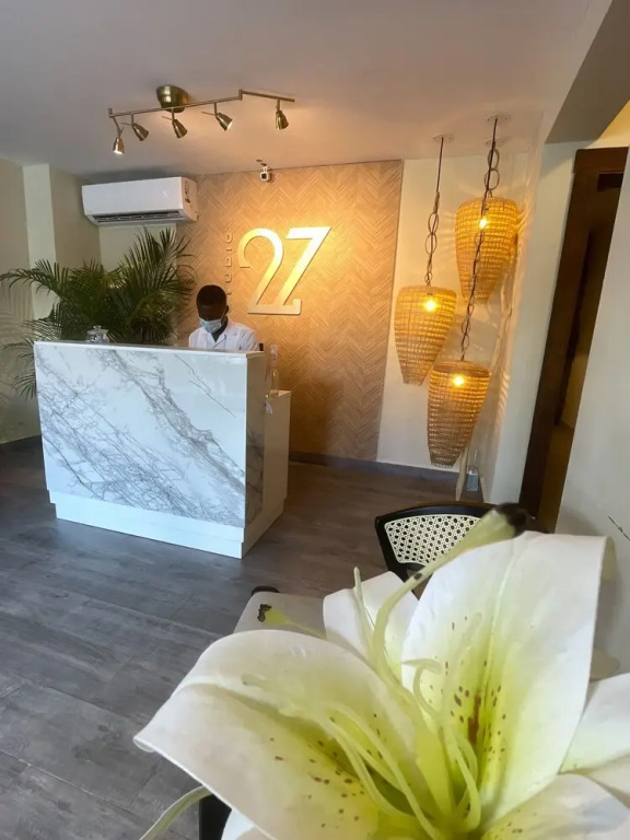 Studio 27