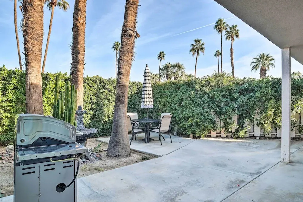 Trendy Palm Desert Home w/ Patio, Pool Access
