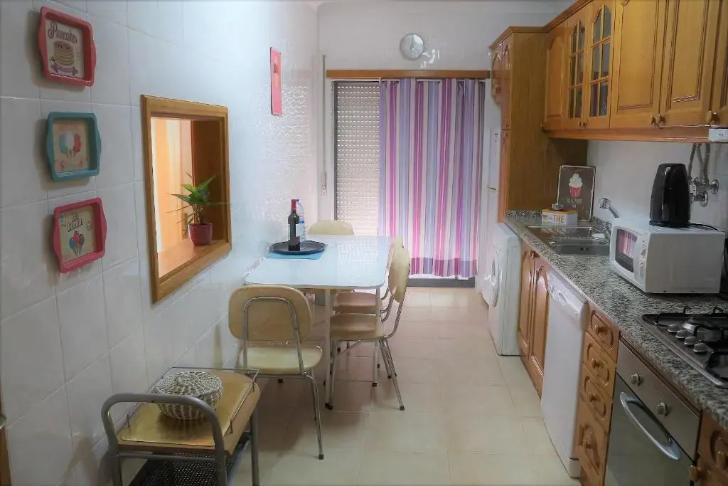 Tropical 2 BDR Apt in Lagos Centre by LovelyStay