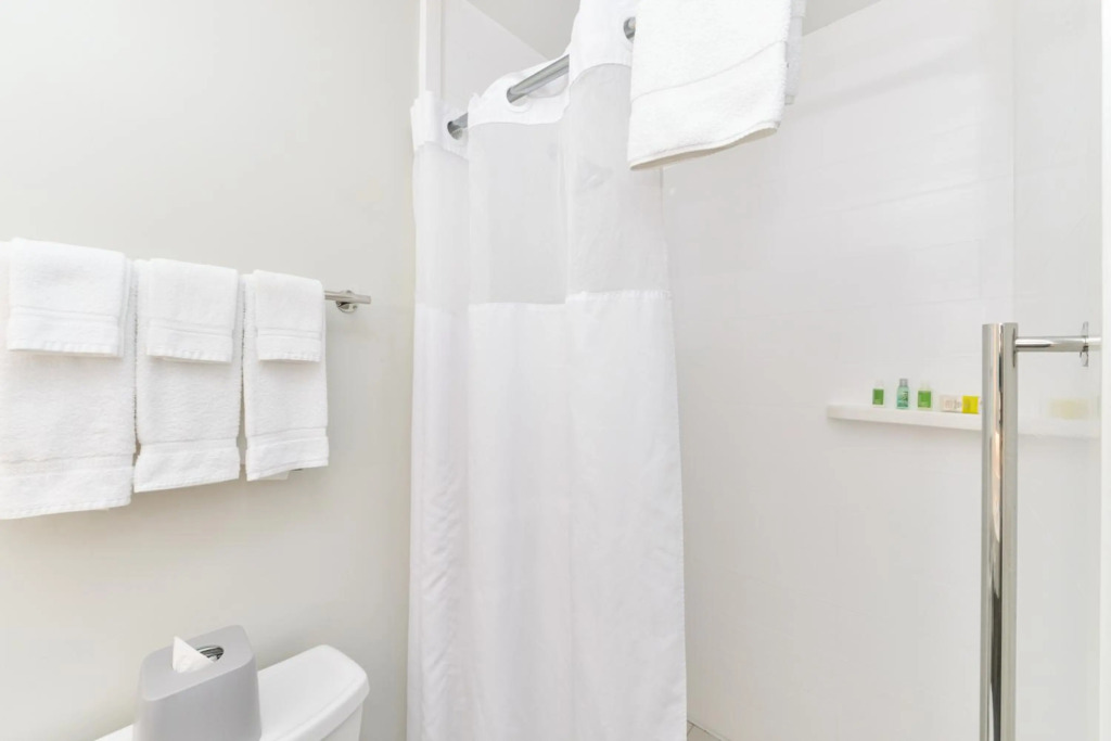 Holiday Inn Express & Suites Mall of America - MSP Airport by IHG