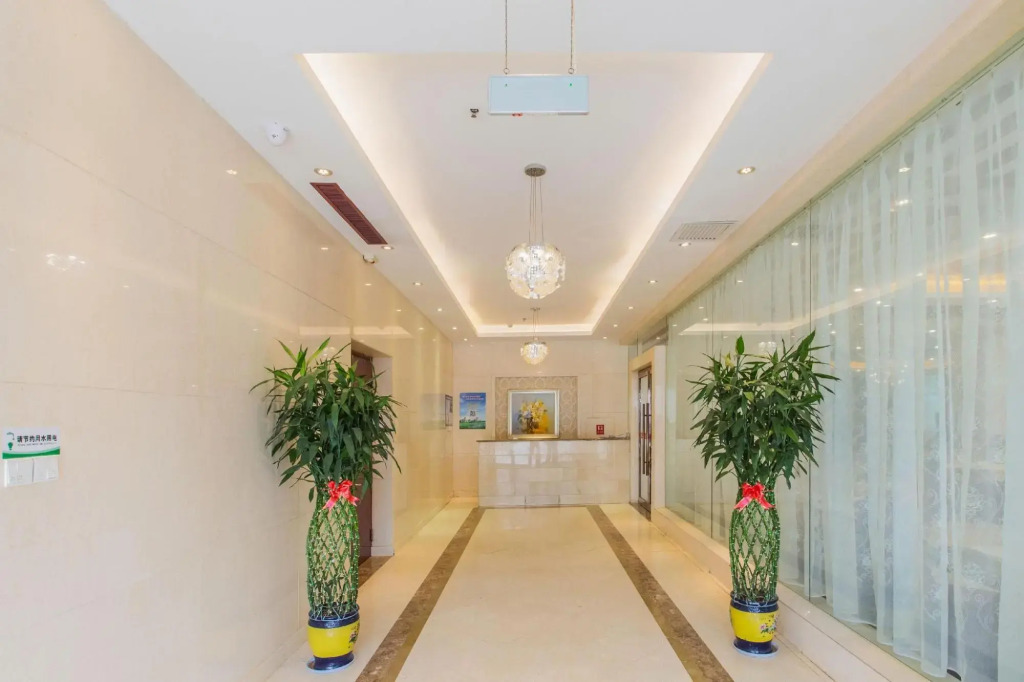 Yuncheng Hotel