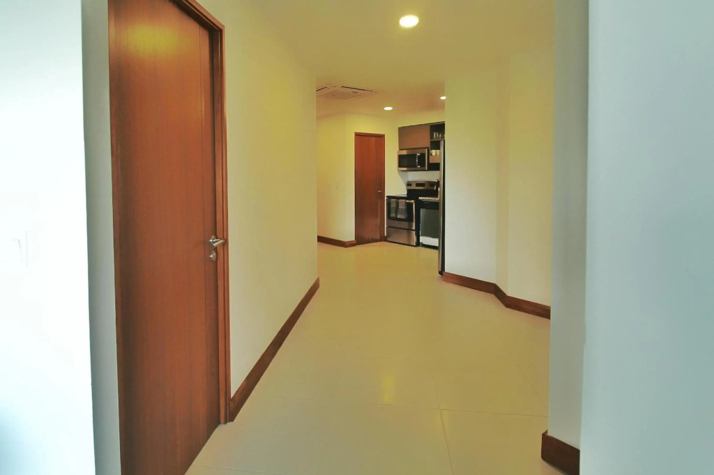 Condo for up to 4 guest in a resort-like community, just steps form the beach