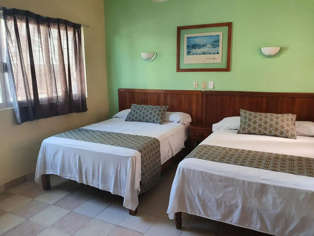 Hotel El Faro Malecon