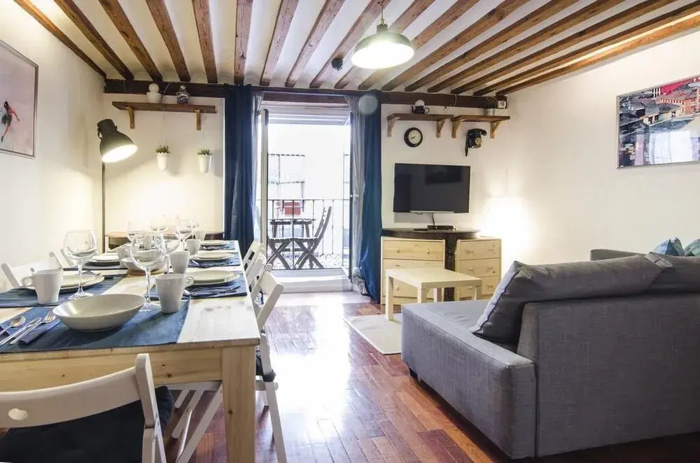 Lollipop Flats City Centre Royal Suite