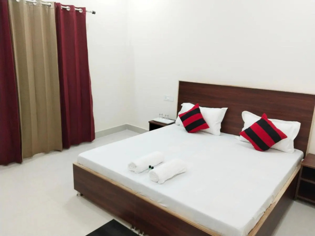 Airport Luxury Nature Valley Homestay
