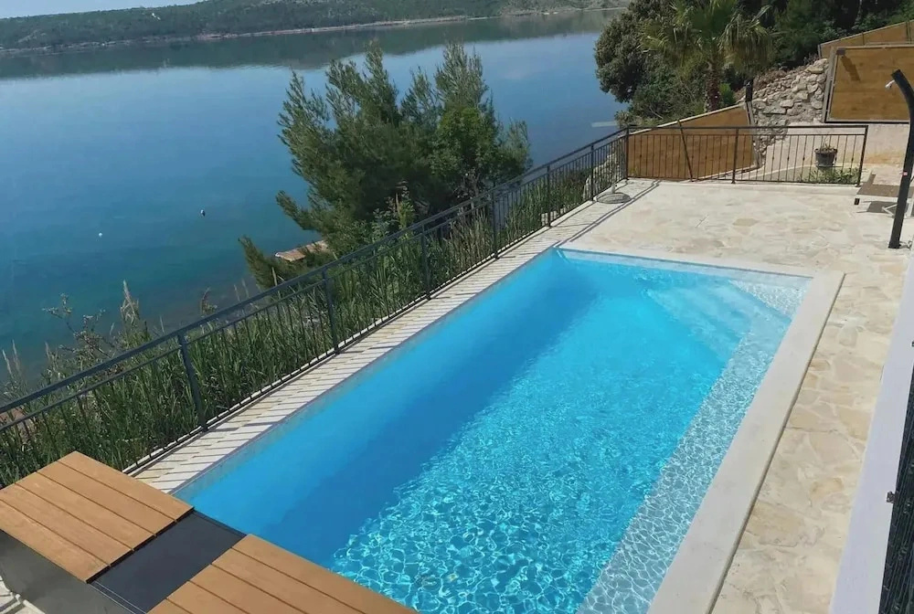 Villa Sadic Nearby Zadar - Crovillas