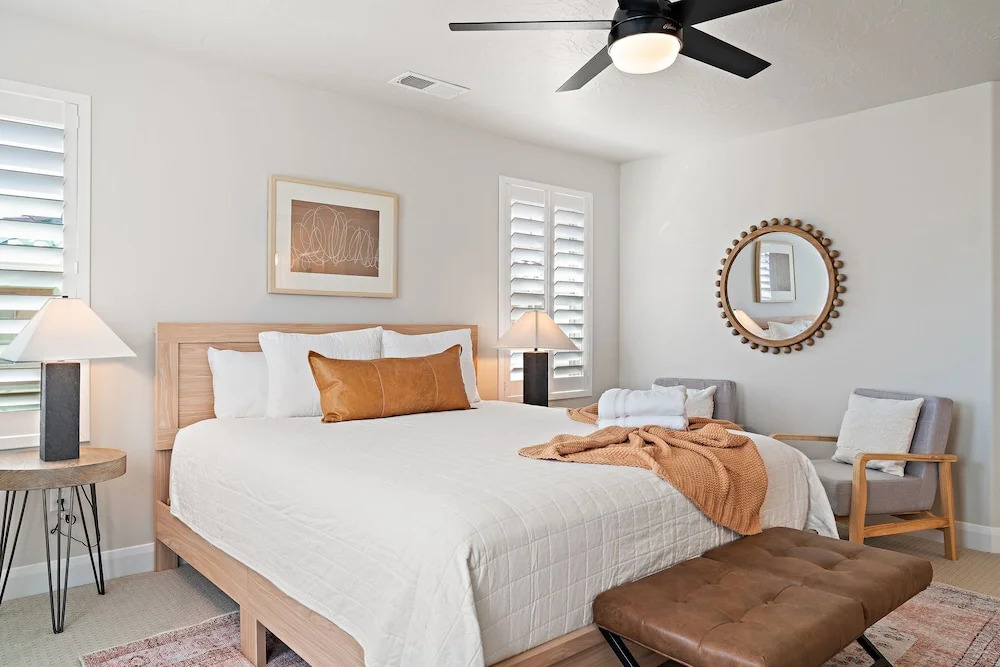 Zions Base Camp 4 Bedroom Townhouse by RedAwning