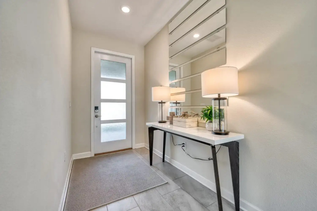 Luxury 5 bedroom House near Disney and Attractions