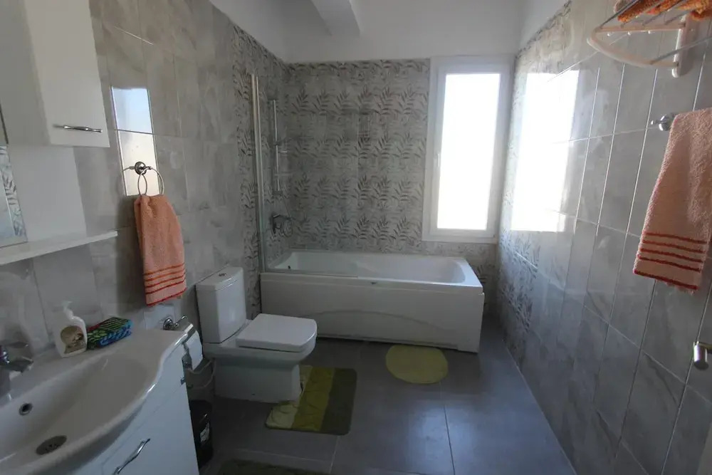 Villa With 5 Bedrooms in Tatlisu, With Pool Access, Enclosed Garden an