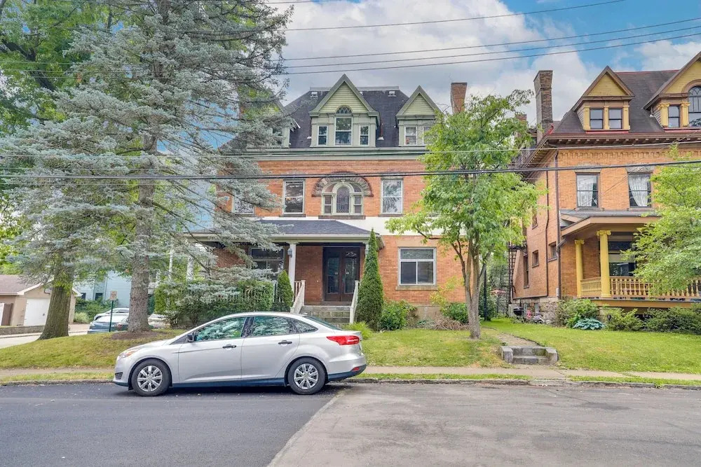 Spacious Pittsburgh Rental: Walk to Frick Park!