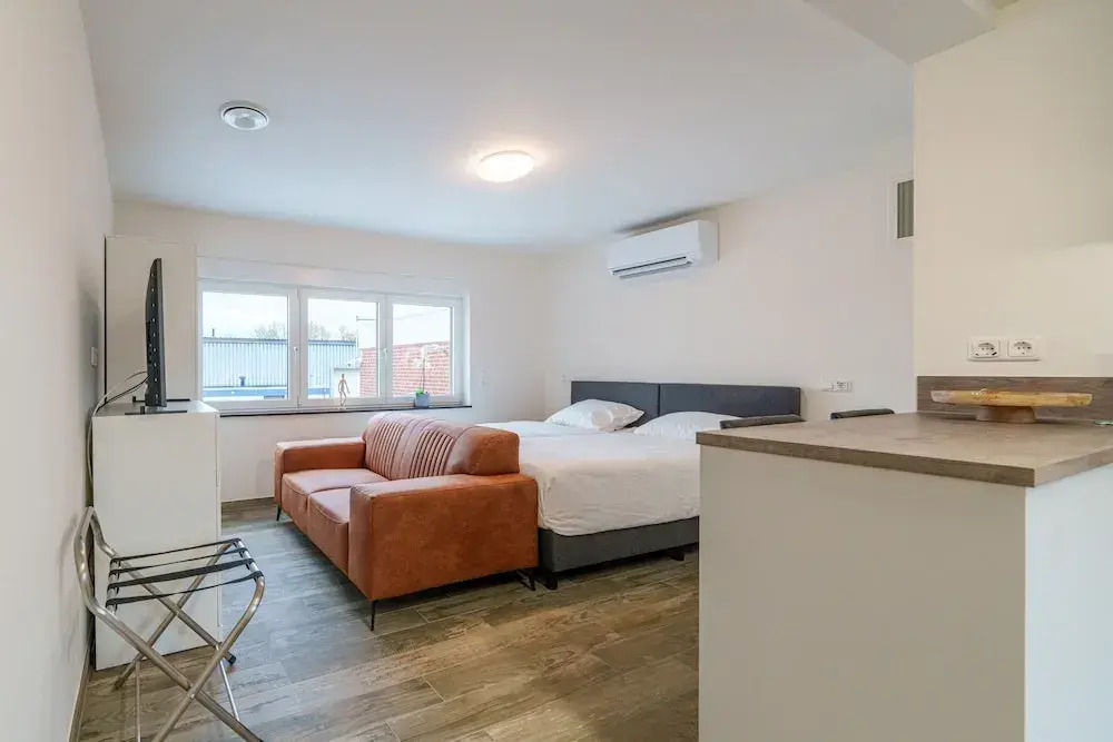 Cosy Apartment Near Center