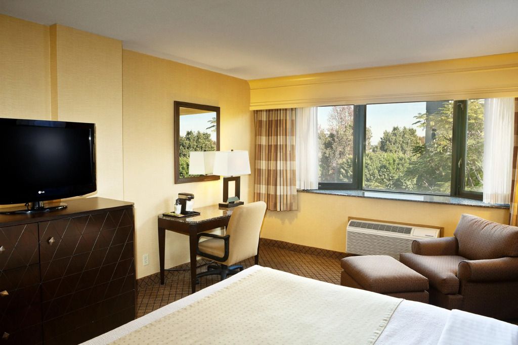 Holiday Inn Long Beach-Downtown Area