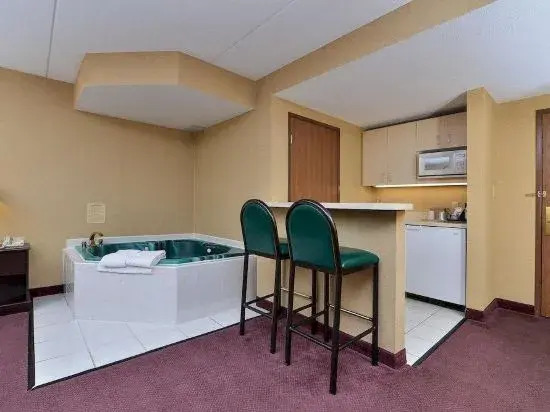 Comfort Inn Grove City