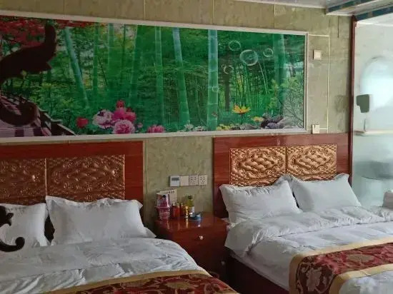 Wuchuan Aicheng Theme Apartment