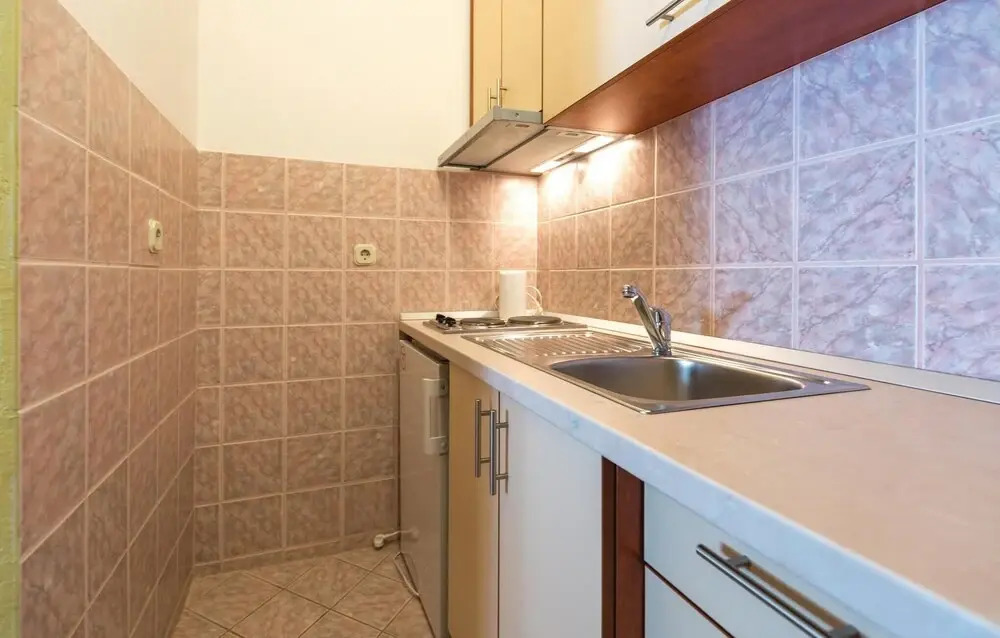Amazing Home in Makarska With Wifi and 2 Bedrooms