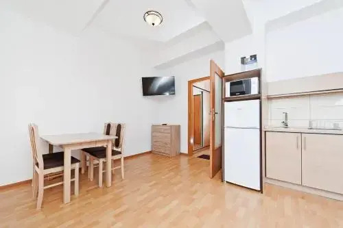 Target Hostel