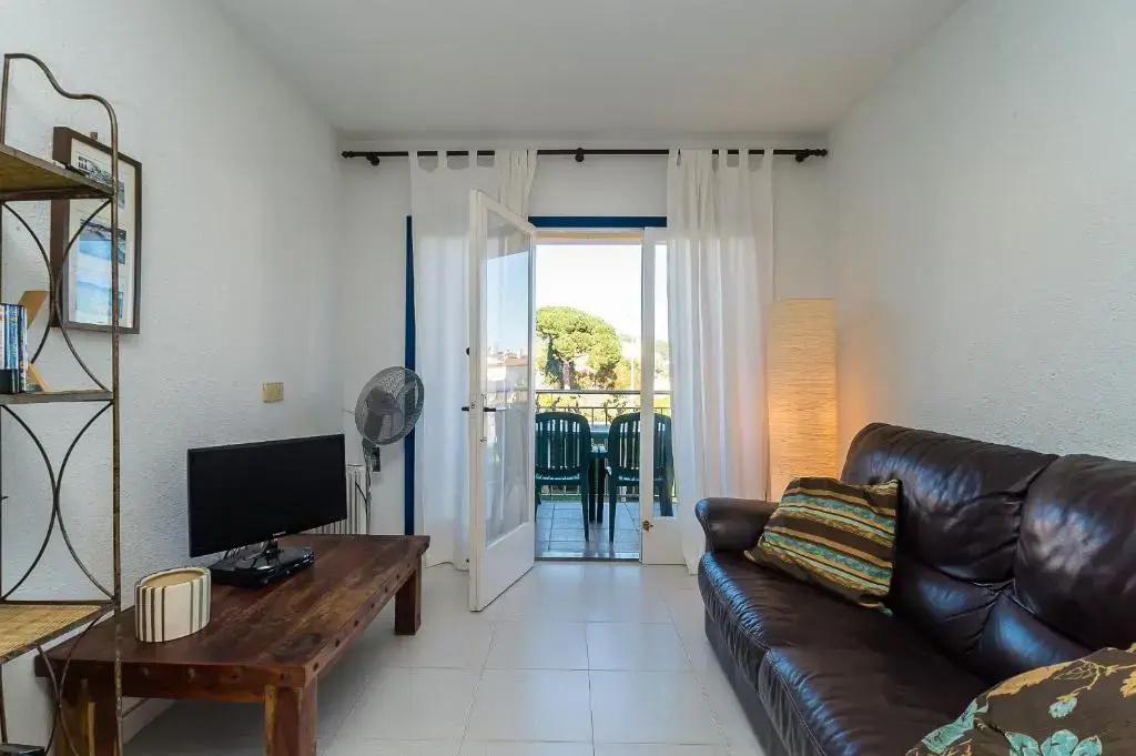 Aj-7 Calella DE Palafrugell 4 PAX