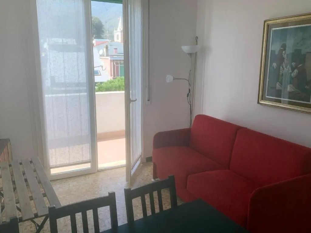 Casa Bianca 5 - confortevole in centro a Moneglia