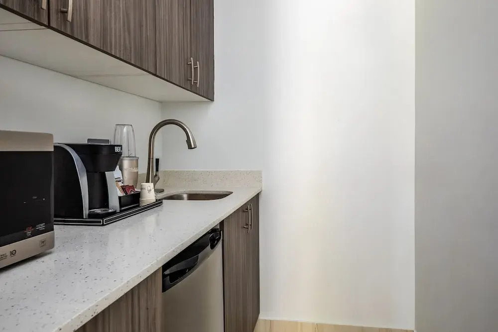 Seascape Grace Bay Hotel & Townhome Villas