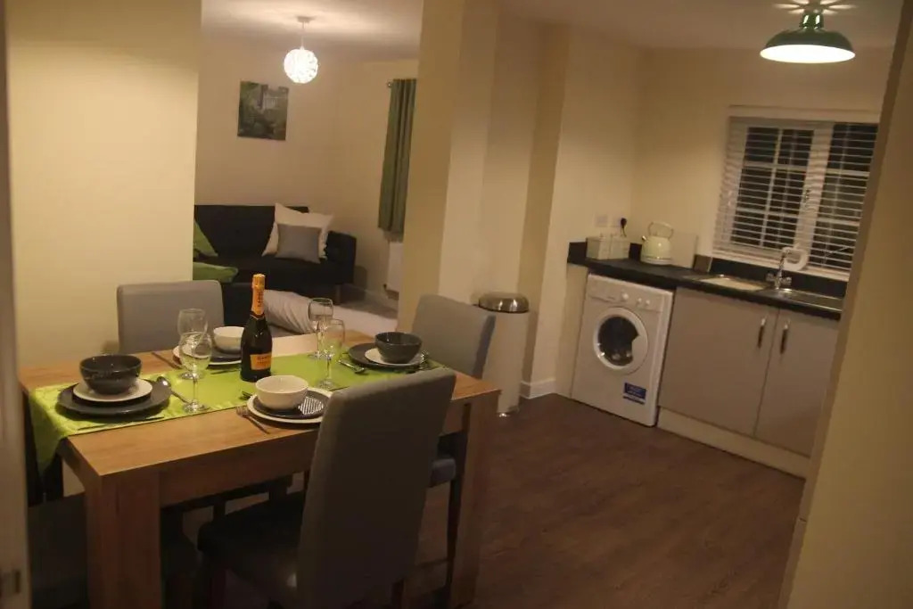 StayNEC Coach House Birmingham - For Company, Contractor & Leisure Stays - NEC, HS2, JLR, Airport