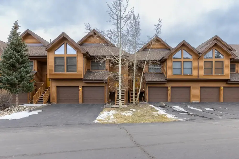 Snake River Townhomes #9 3 Bedroom Condo by Redawning
