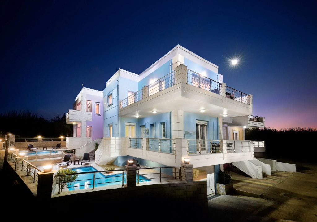 Kronos Villas
