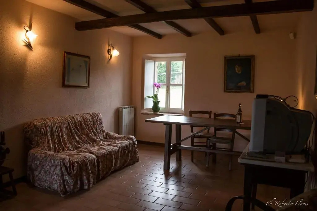 Coriana Apartments & Villas