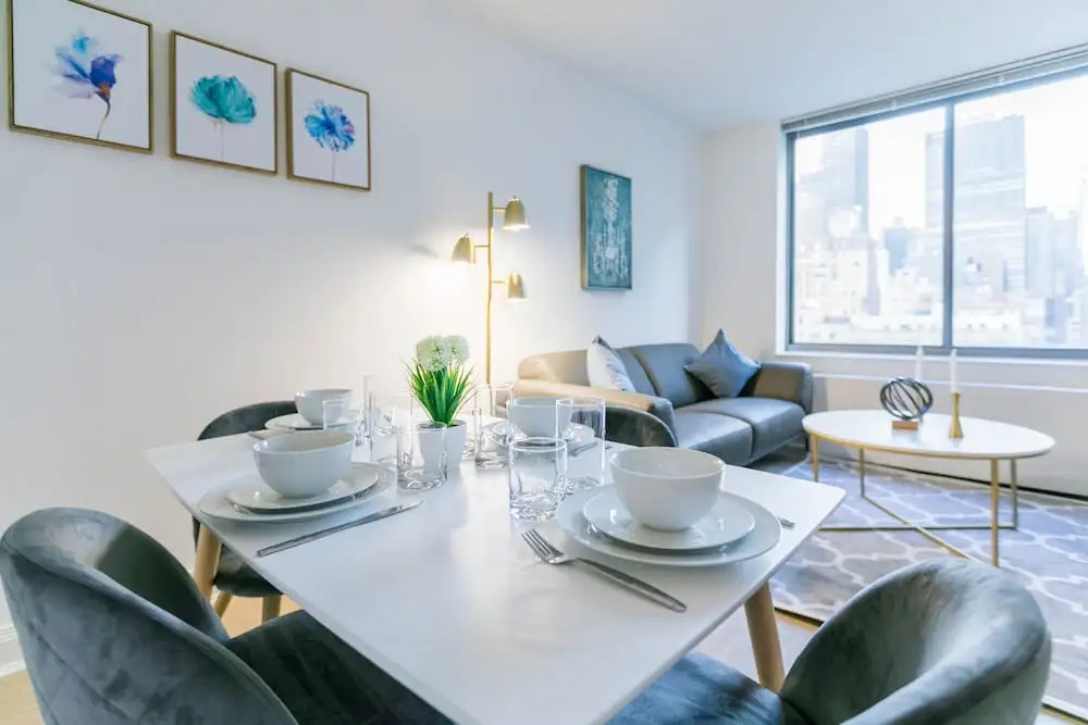 Fully Furnished 1BR in Murray Hills