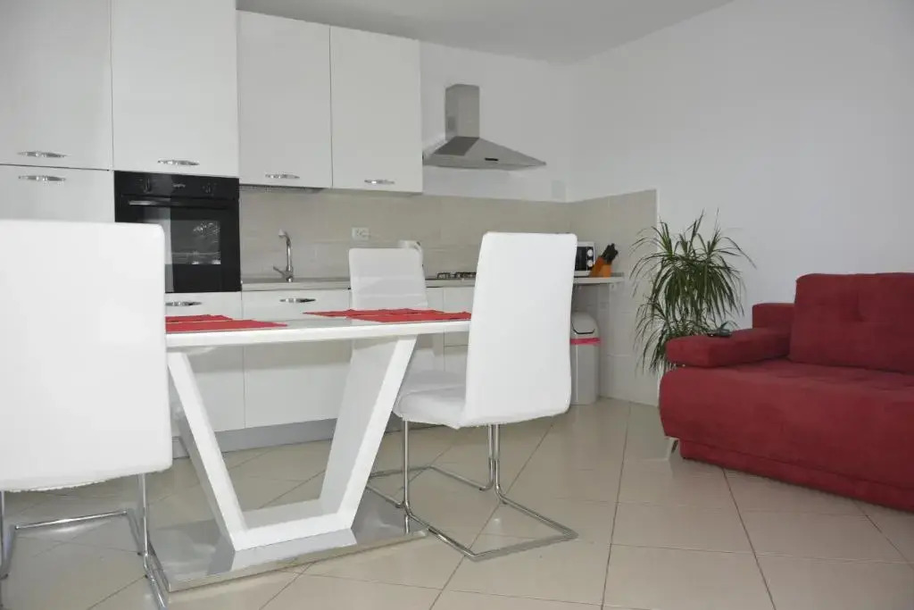 Apartments Maro