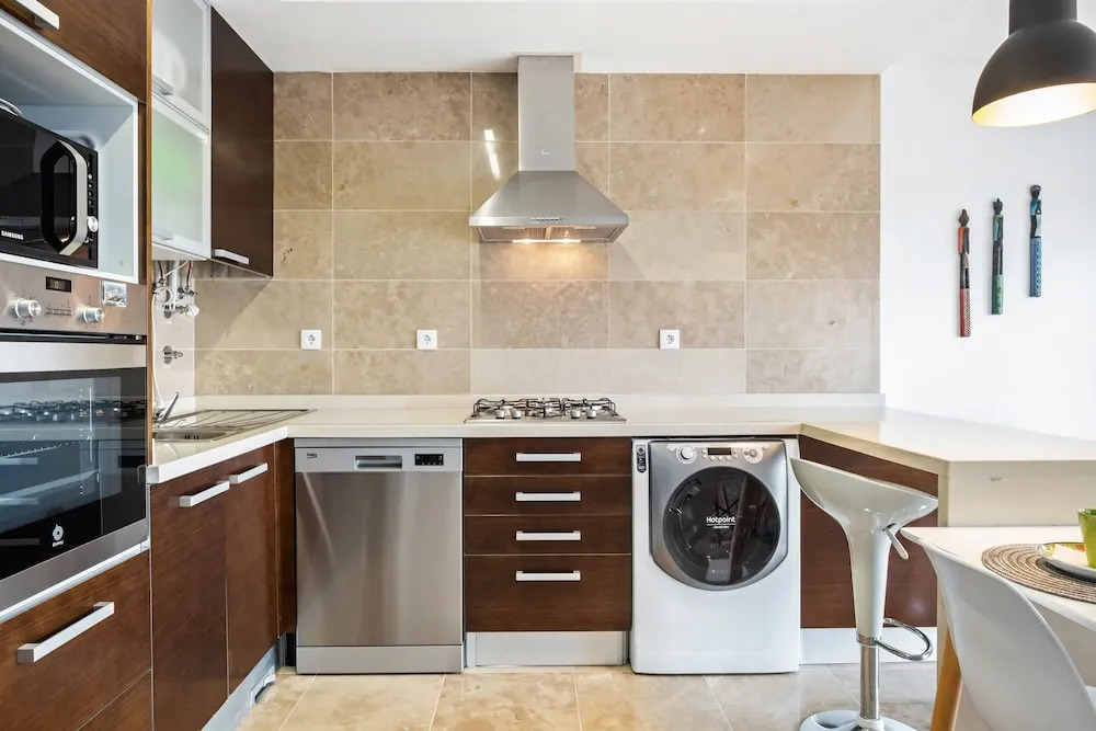 Attractive Villa in Salir Do Porto