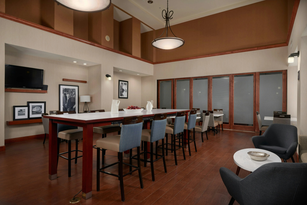 Hampton Inn & Suites Phoenix-Surprise