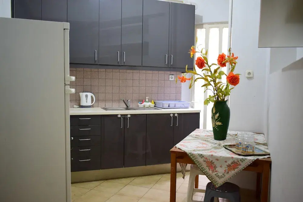 6 People Apartment near Downtown