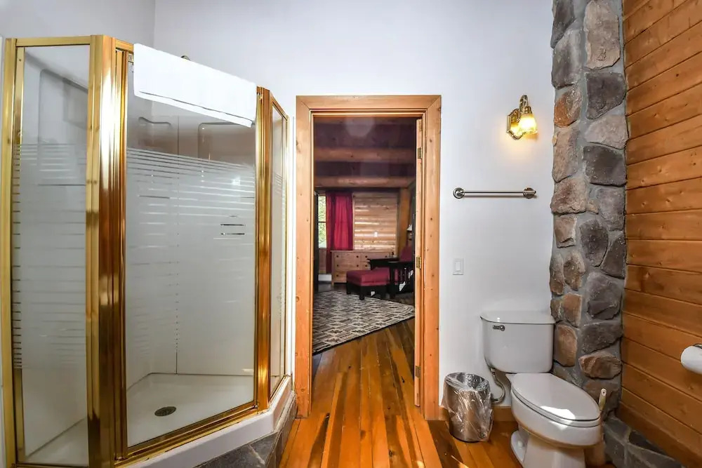 Streamside 4 Bedroom House
