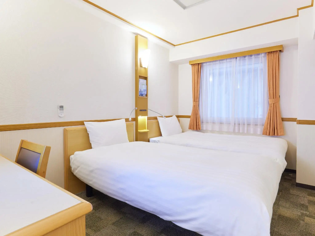 Toyoko Inn Yokohama-sen Fuchinobe-eki Minami-guchi
