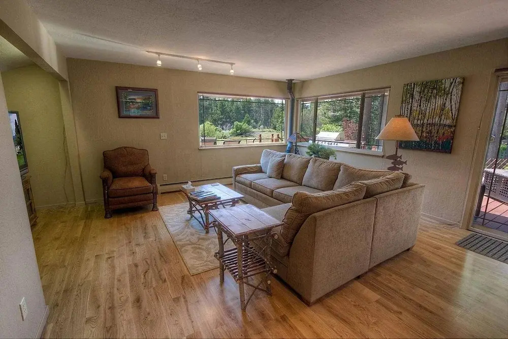 Meadowview Hideaway by Lake Tahoe Accommodations