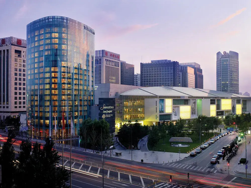 Financial International Street