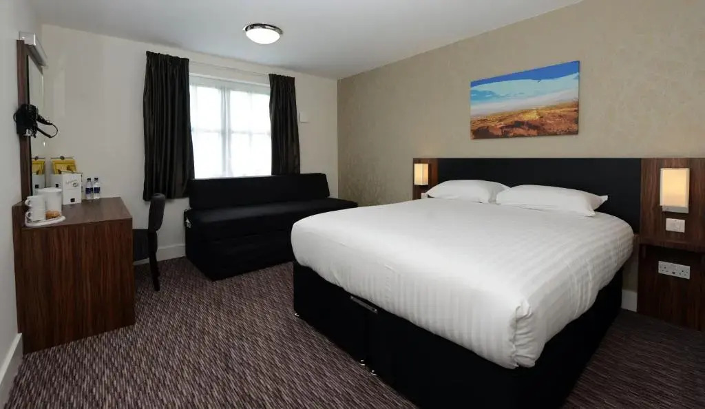 Fallow Field, Telford by Marstons Inns