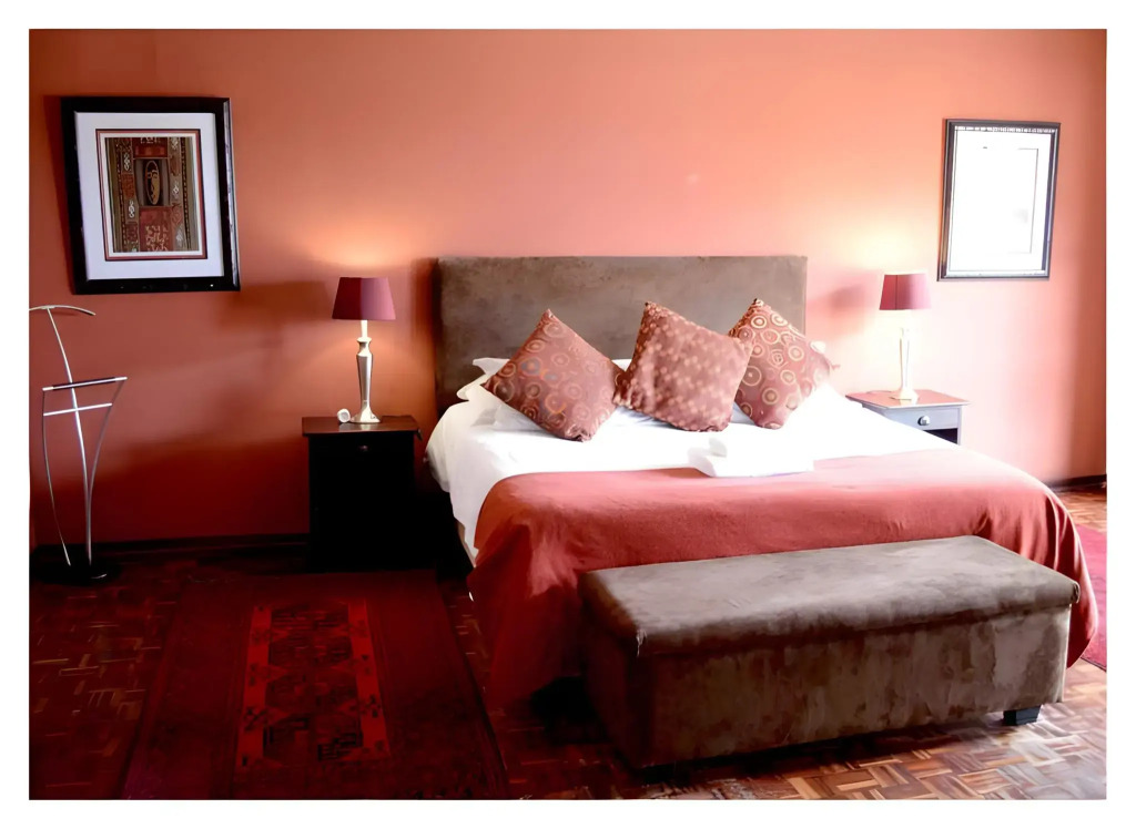 African Moon Corporate House