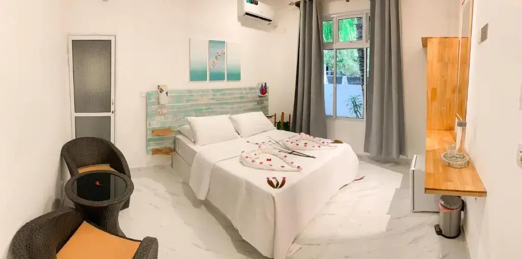 Fins Dive and Leisure Hotel