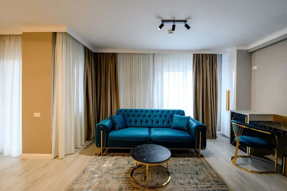 Elitte Inn & Suites