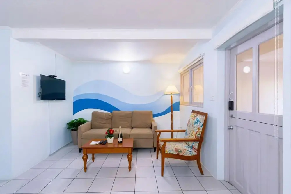 Amazing 2BR 1BA w Pool Close to the Beach BBQ