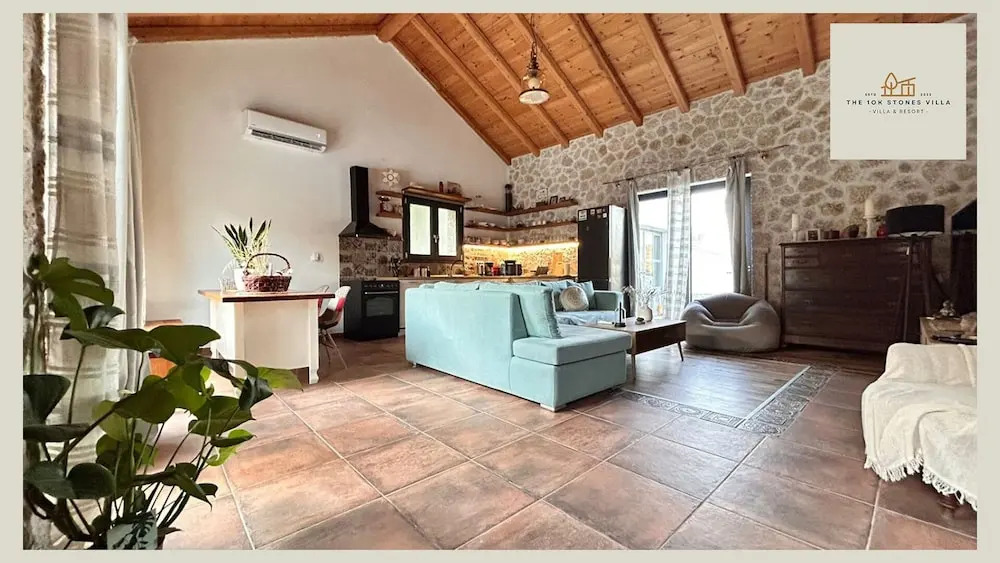 The 10k Stones Villa