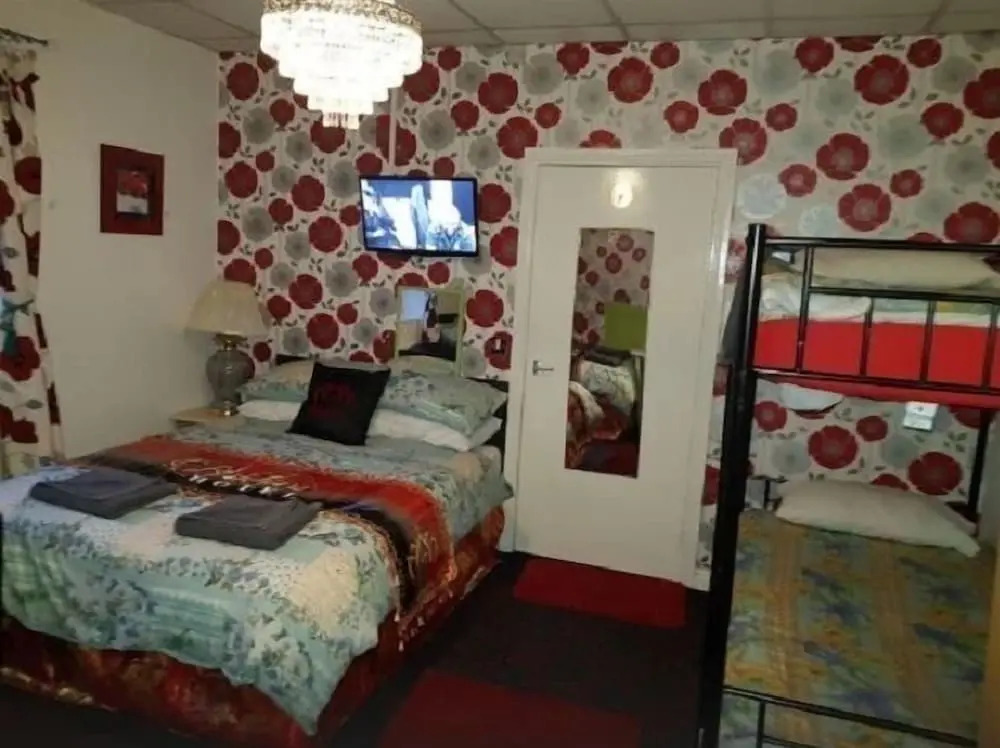 Bukhari Hotel