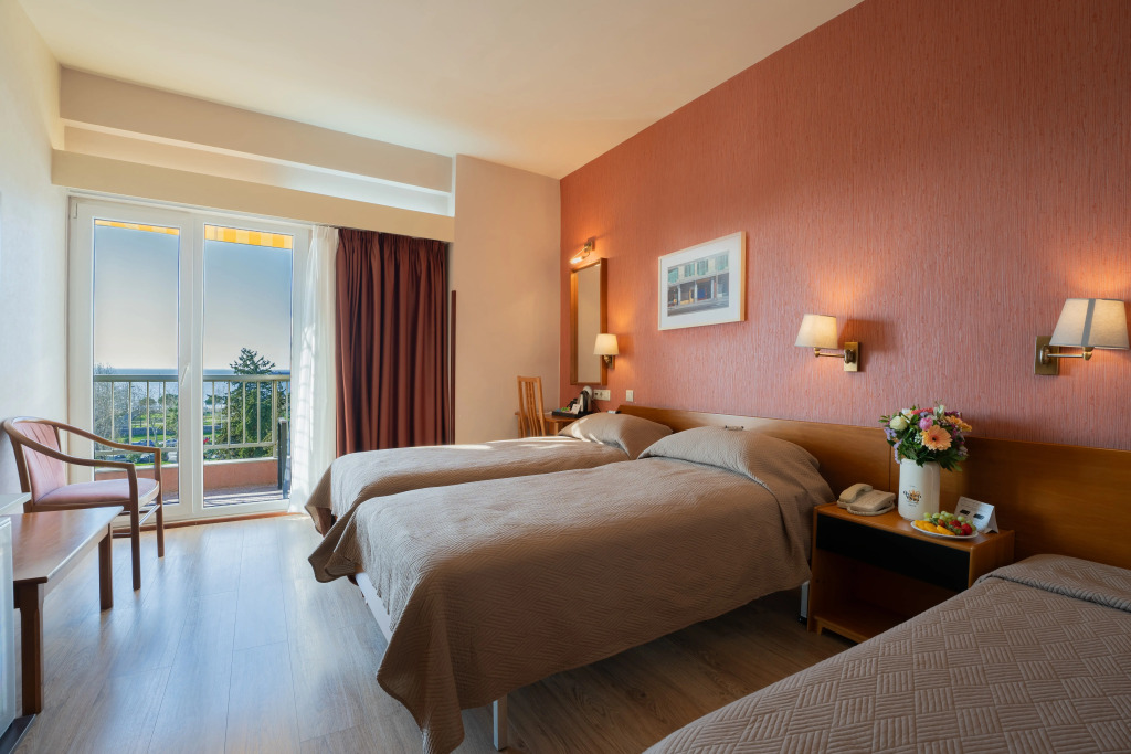 Queen Olga Hotel