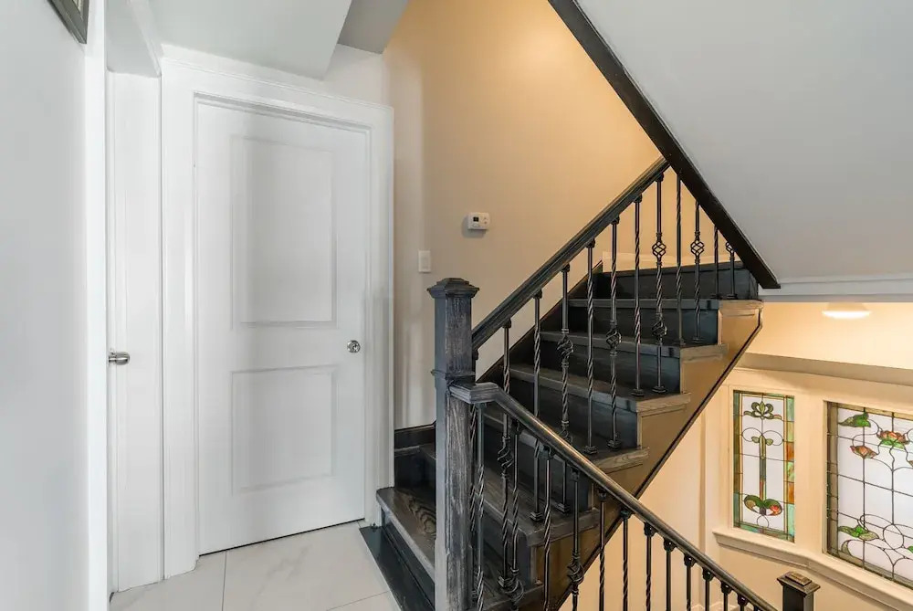 Elevate Rooms at Spadina & Bloor