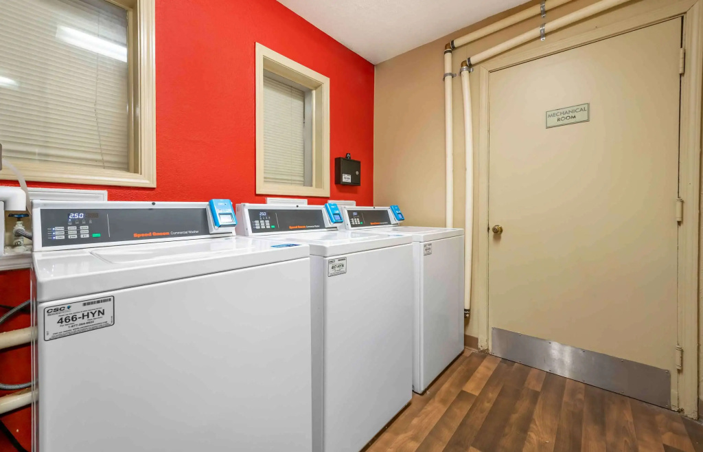 MainStay Suites Indianapolis Northwest - College Park